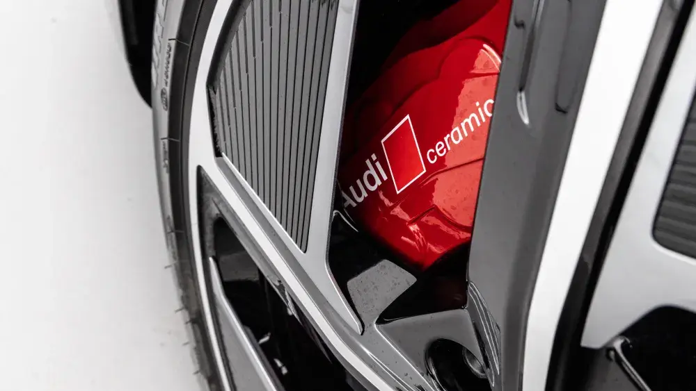 Audi e-tron GT RS ceramic